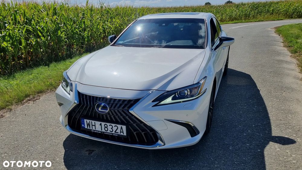Lexus ES 300h Prestige - 8