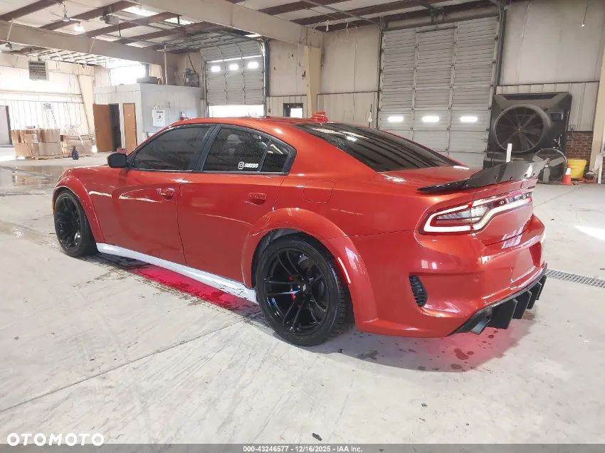 Dodge Charger 6.2 Hellcat - 4