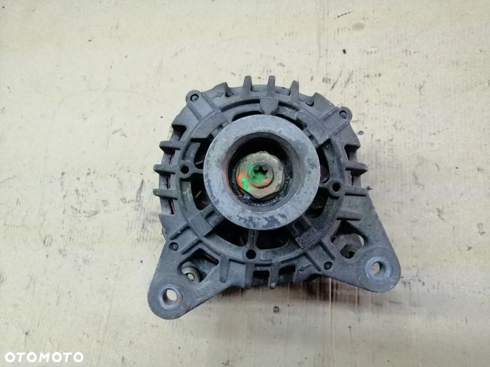 Renault Clio III 1.2 alternator - 6