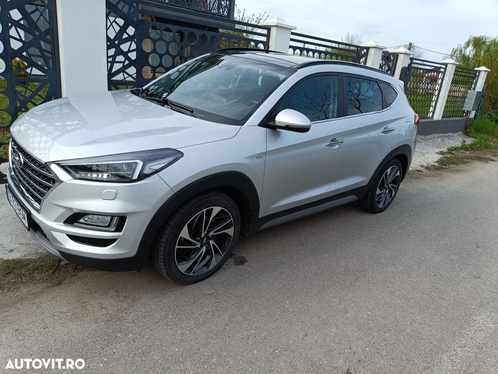 Hyundai Tucson 2.0 CRDI 4WD 8AT Premium - 15