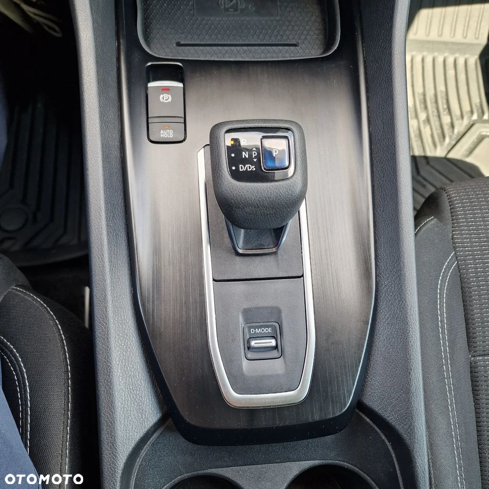 Nissan Qashqai 1.3 DIG-T Tekna DCT - 10