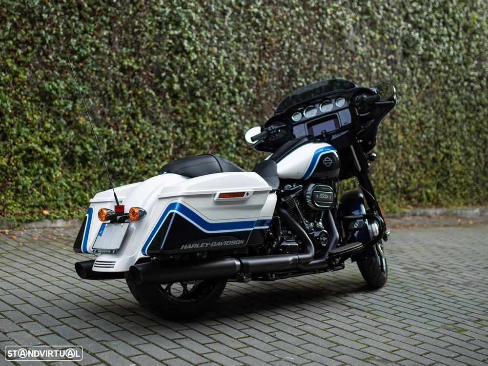 Harley-Davidson FLHXS STREET GLIDE® SPECIAL ARCTIC BLAST™ - 4