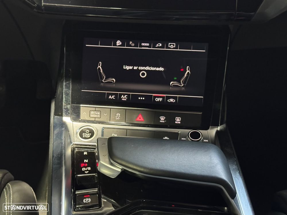 Audi e-tron 55 quattro S line - 33