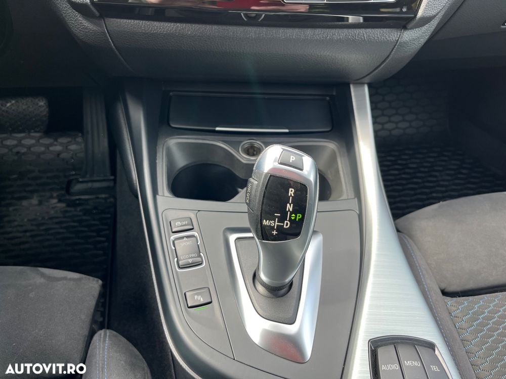 BMW Seria 1 118d Aut. M Sport - 12