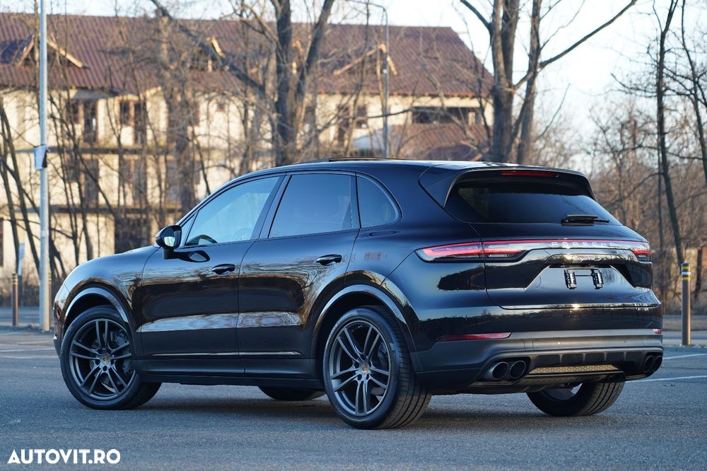 Porsche Cayenne S - 5