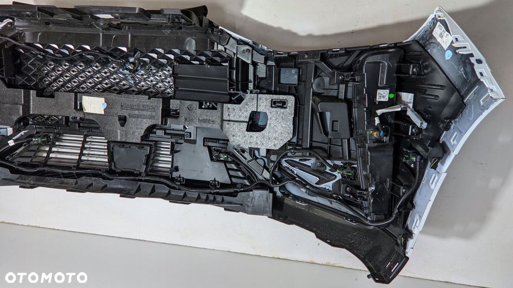 zderzak przód citroen ds3 crossback lift 23- (czarny halogen) - 12