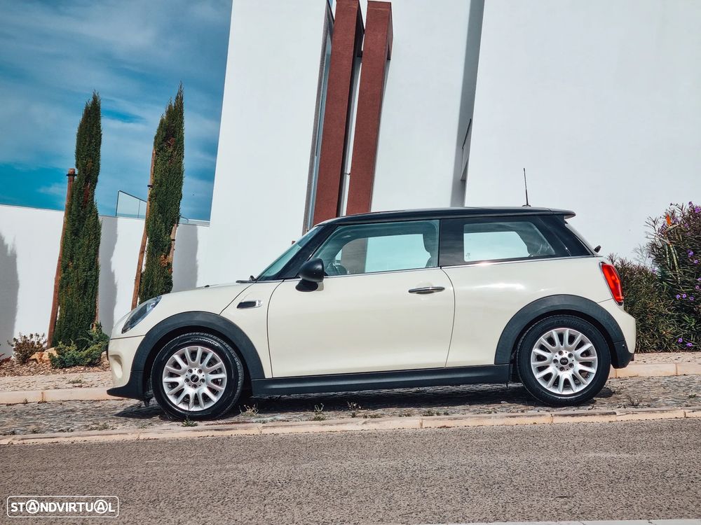 MINI 3 Portas One - 17