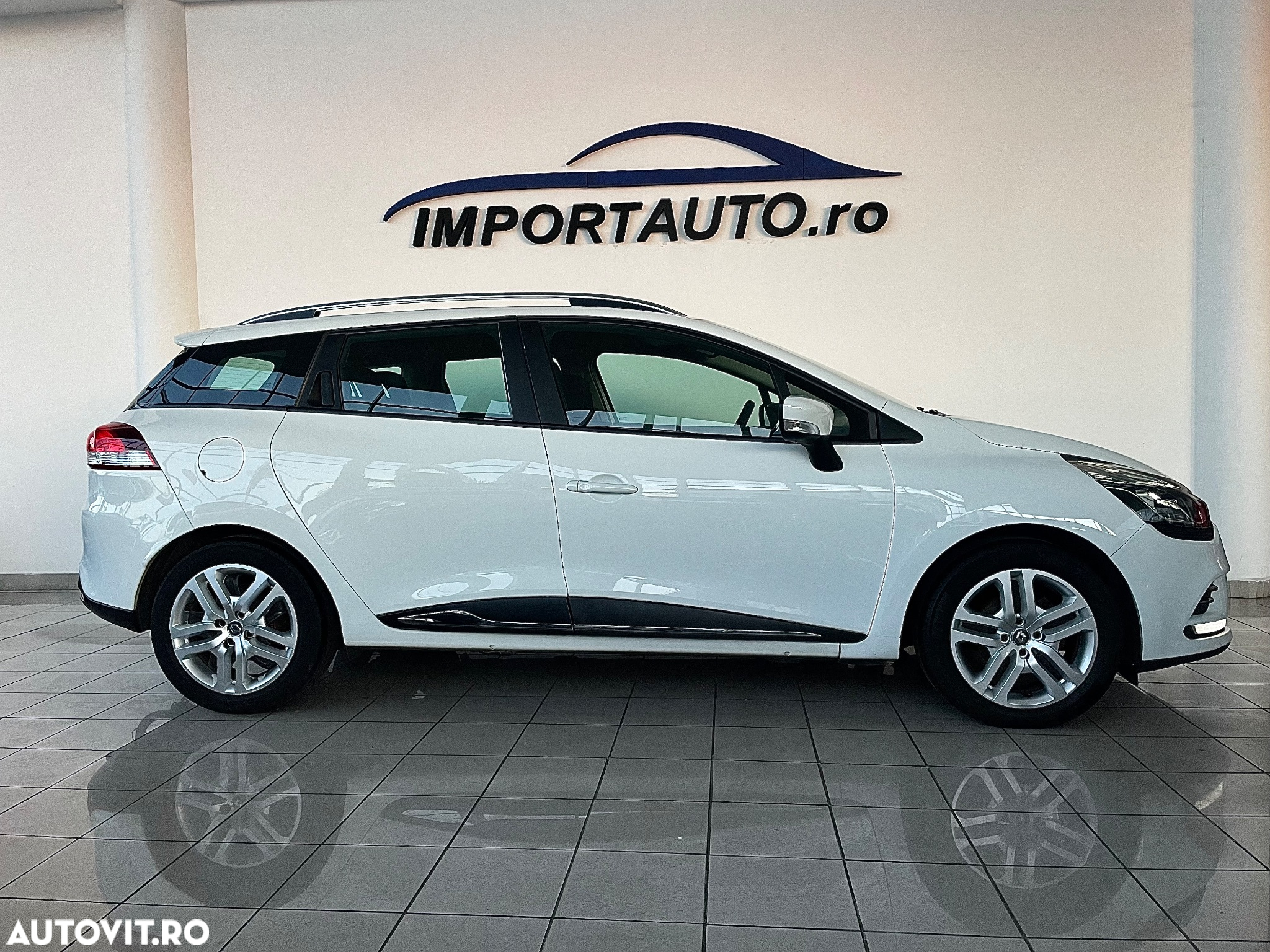 Renault Clio Grandtour (Energy) TCe 90 Start & Stop LIMITED - 4
