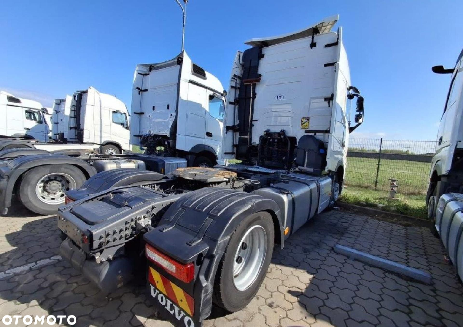 Volvo FH 500 Globetrotter XL Varios - 12