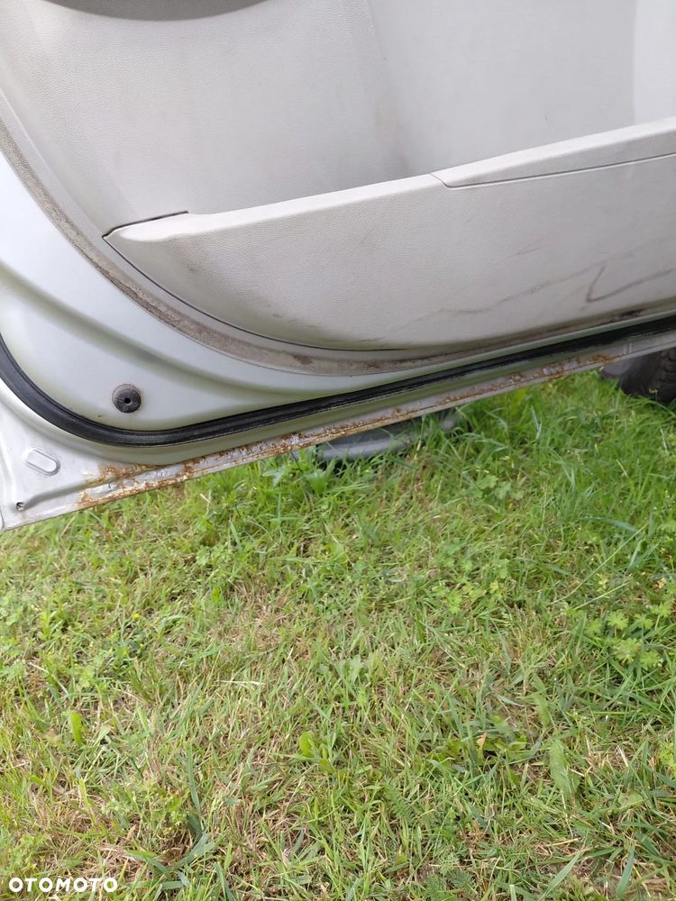 Chrysler Town & Country - 31