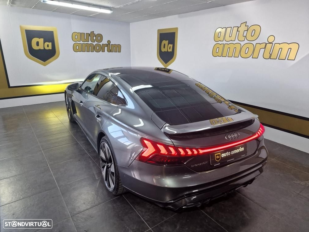 Audi e-tron GT quattro - 22