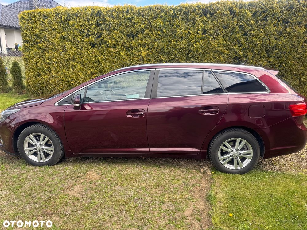 Toyota Avensis 2.0 D-4D Sol - 5