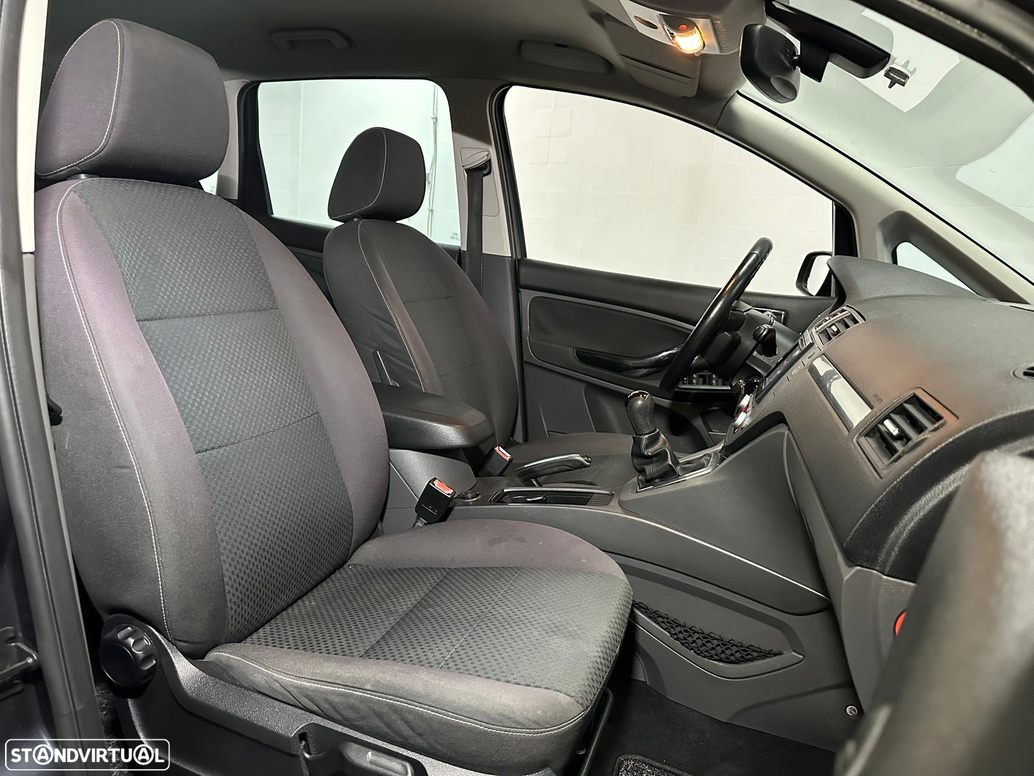 Ford C-Max 1.6 TDCi Titanium - 9