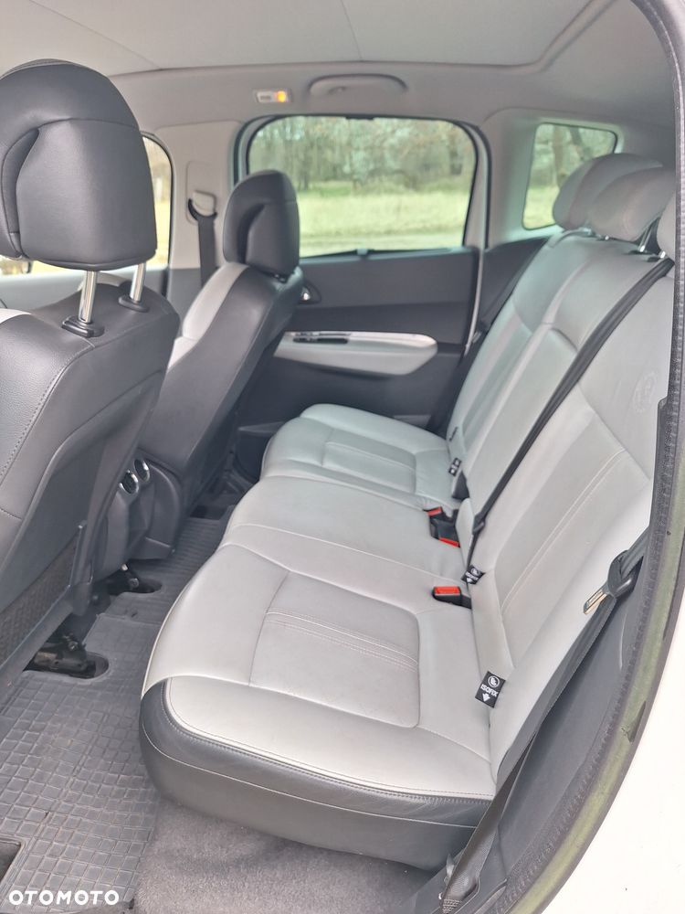 Peugeot 3008 HDi FAP 150 Roland Garros - 6