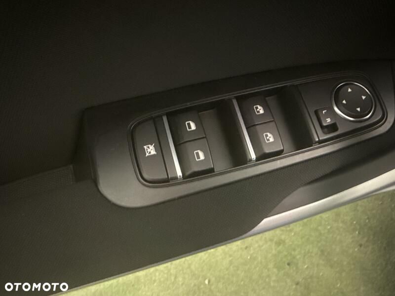 Kia Ceed 1.5 T-GDI M - 12