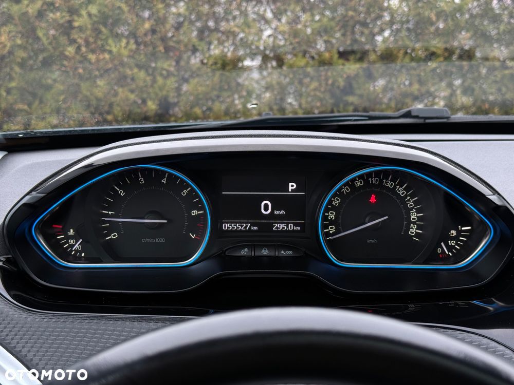 Peugeot 2008 PureTech 110 Stop&Start EAT6 Allure - 32