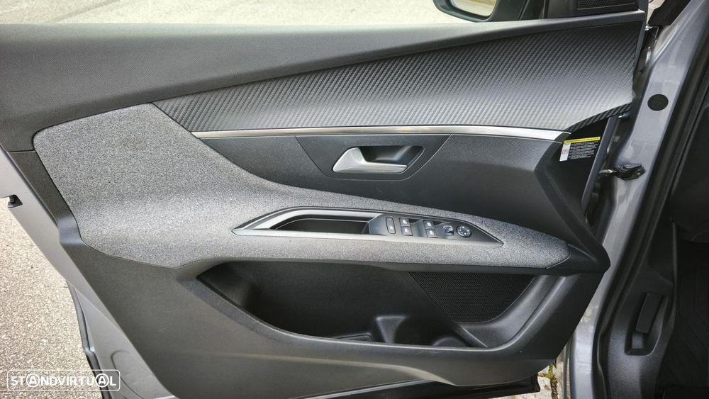 Peugeot 3008 1.5 BlueHDi Active Pack - 32