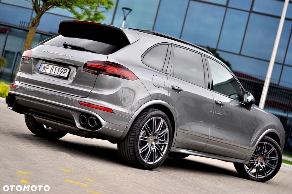 Porsche Cayenne - 9