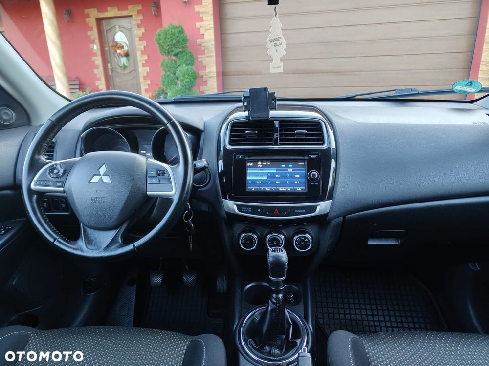 Mitsubishi ASX - 10