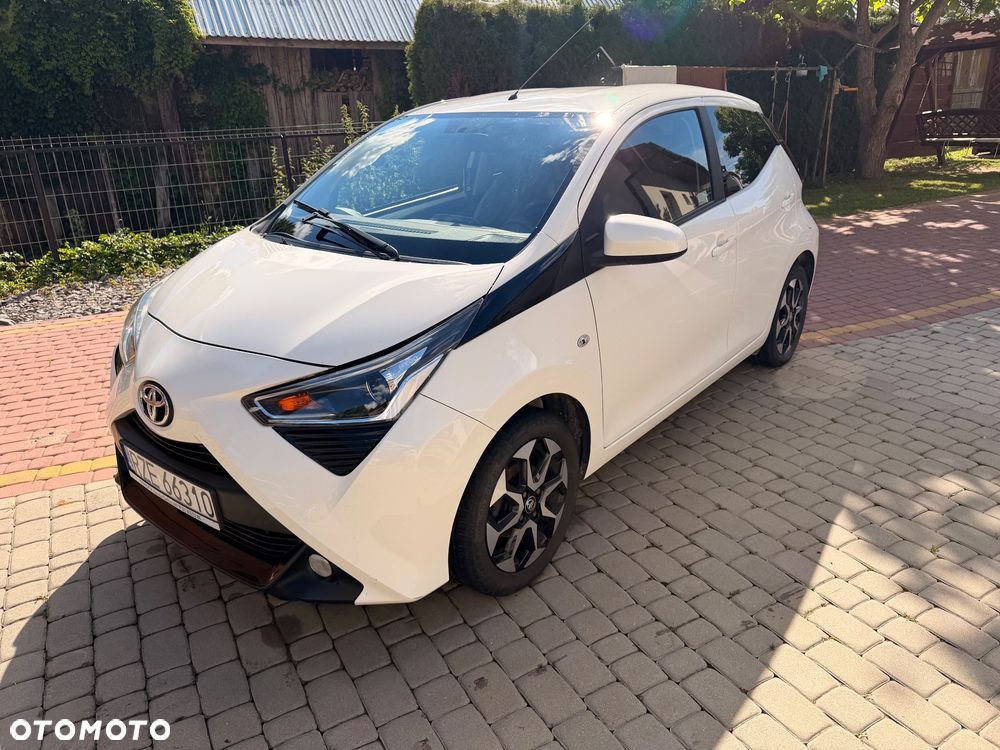 Toyota Aygo 1.0 VVT-i Color Edition - 1