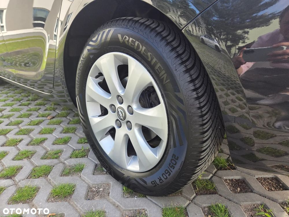 Opel Astra 1.4 Turbo Automatik - 4