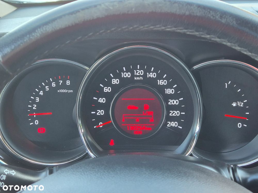 Kia Ceed - 16