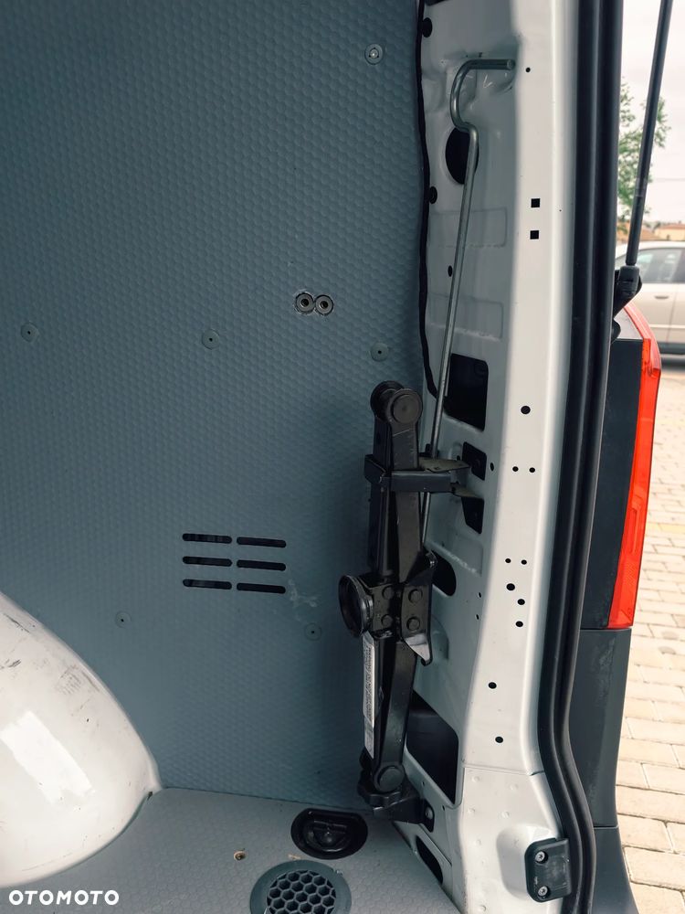 Mercedes-Benz Vito - 26