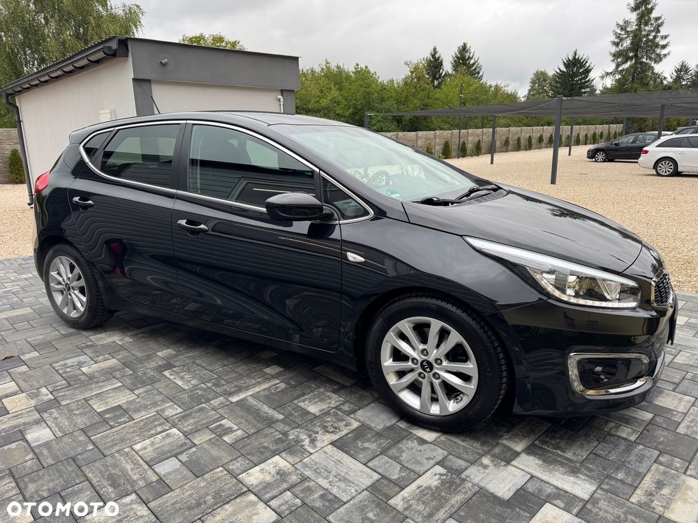 Kia Ceed 1.6 GDI Dream-Team Edition - 15