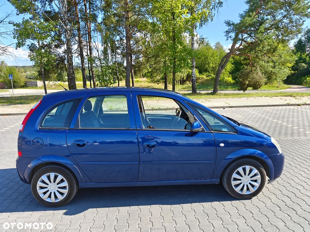 Opel Meriva 1.6 Cosmo - 11