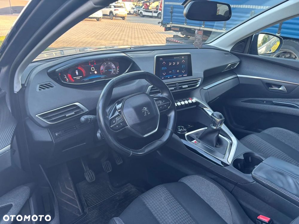 Peugeot 5008 HDI 150 Active - 12
