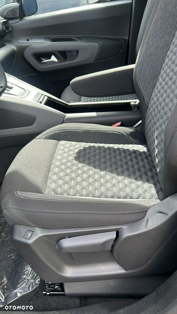Peugeot Rifter - 8