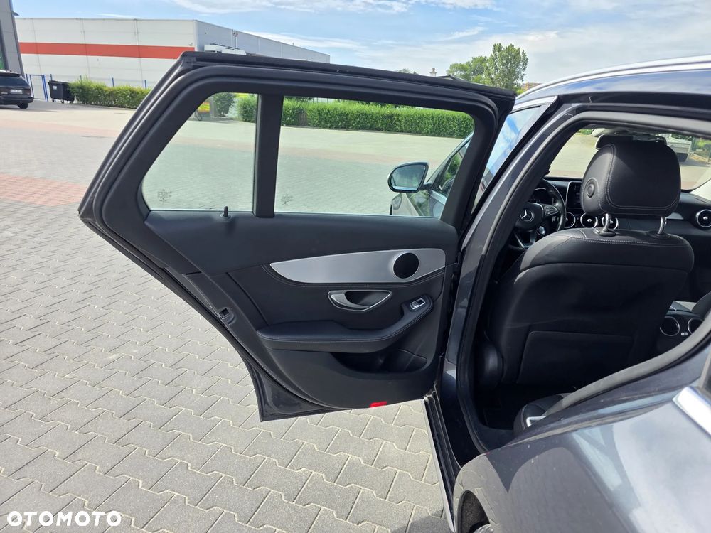 Mercedes-Benz Klasa C 350 e 7G-TRONIC - 9
