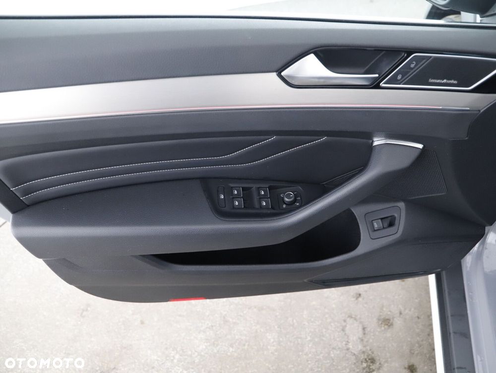 Volkswagen Passat Alltrack - 15