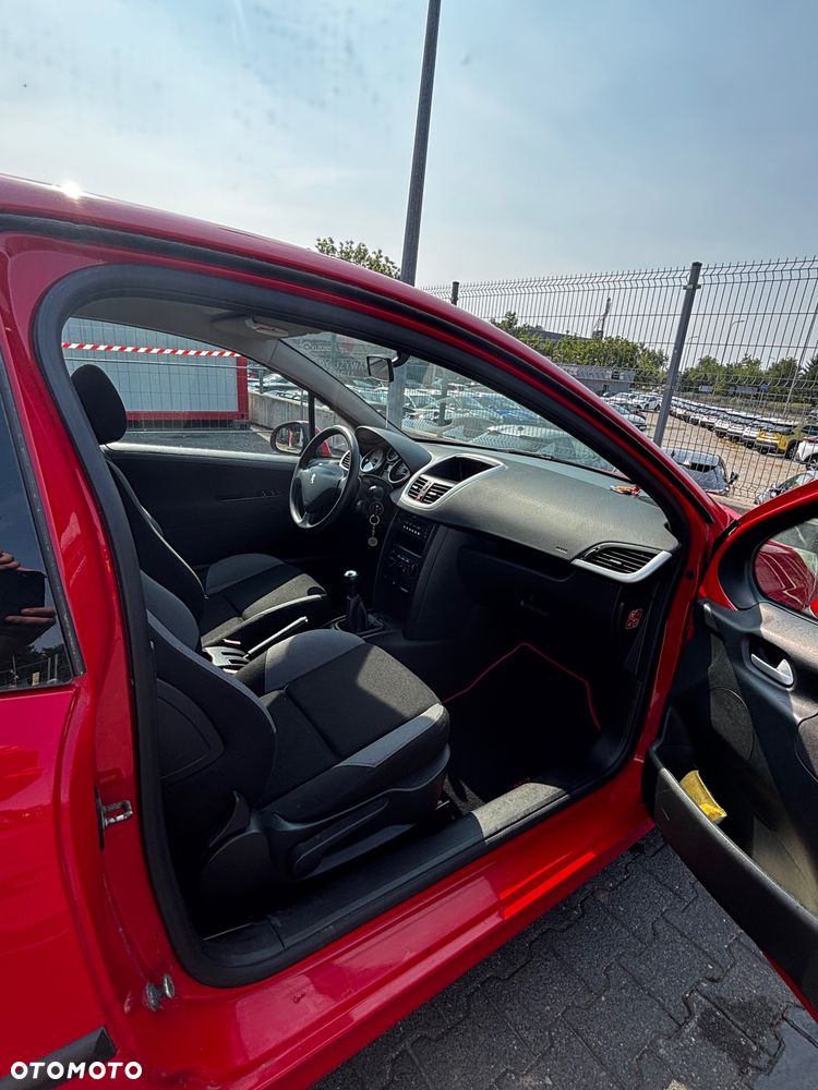 Peugeot 207 1.6 HDi 16V Intense - 3