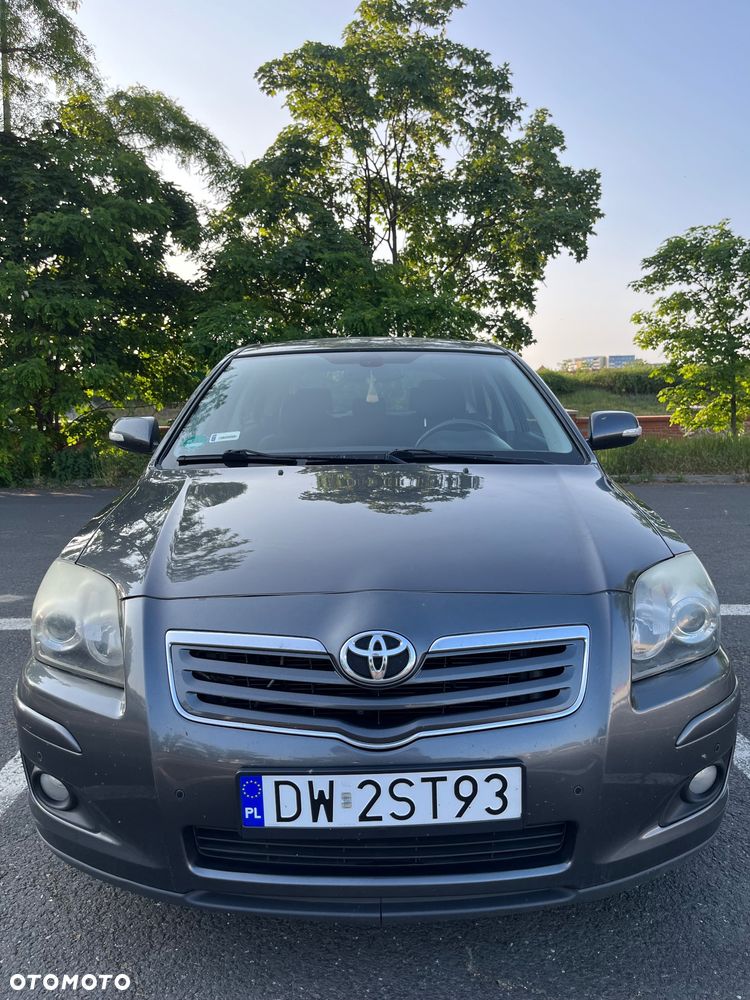 Toyota Avensis 2.0 D-4D Sol - 30
