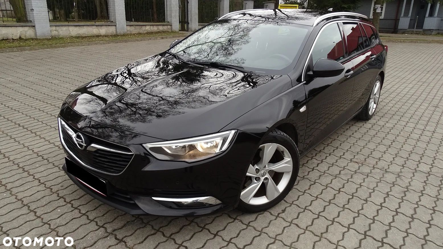 Opel Insignia Sports Tourer 1.5 Direct Inj Turbo Ultimate - 1