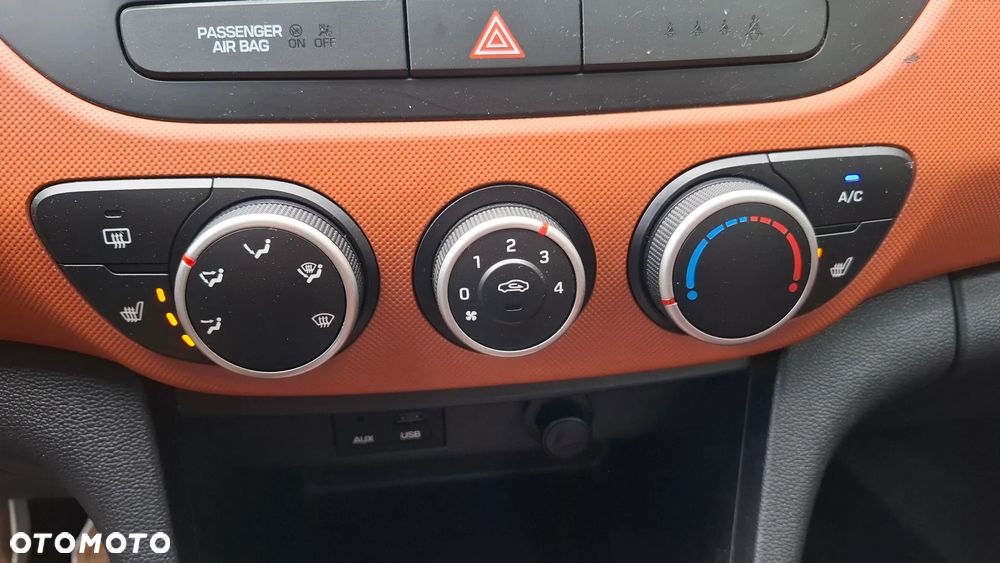Hyundai i10 1.0 BlueDrive Premium - 17