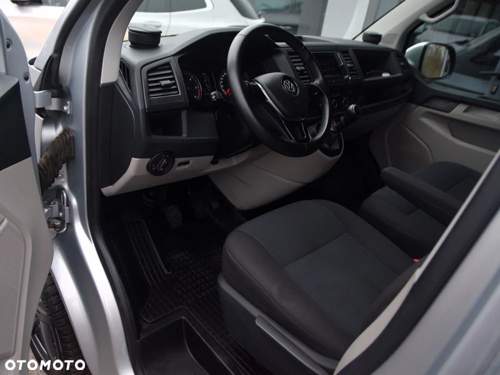 Volkswagen Transporter - 16