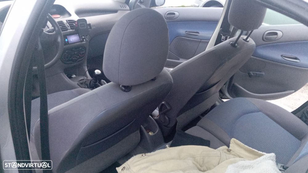 Peugeot 206 1.1 XT - 6