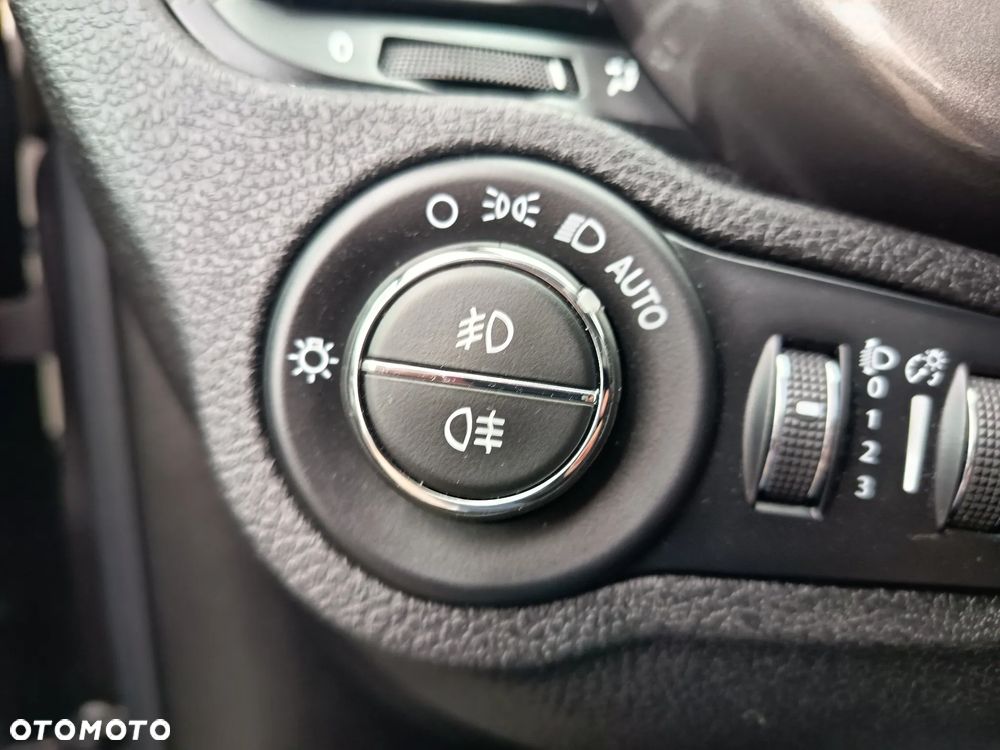 Fiat 500X 1.4 MultiAir Lounge DDCT - 27