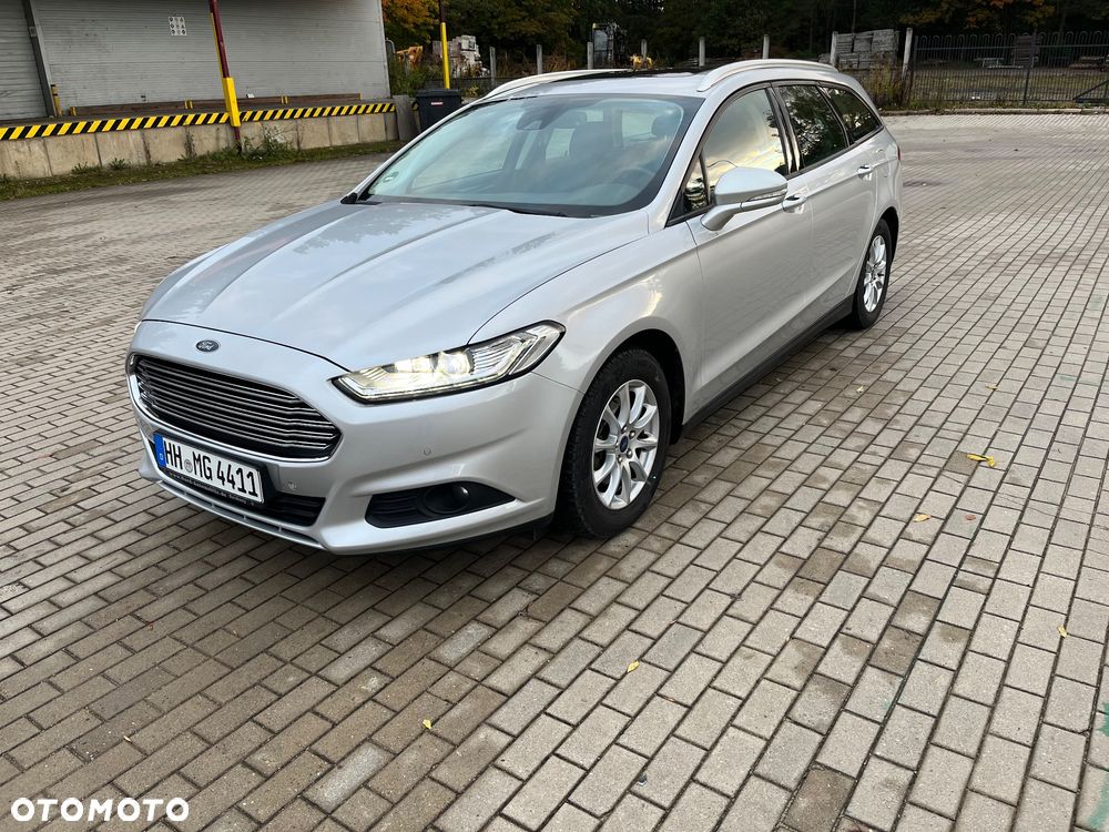 Ford Mondeo - 32