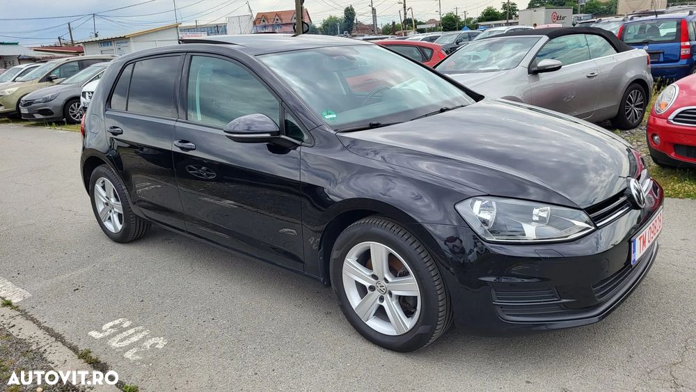 Volkswagen Golf - 3