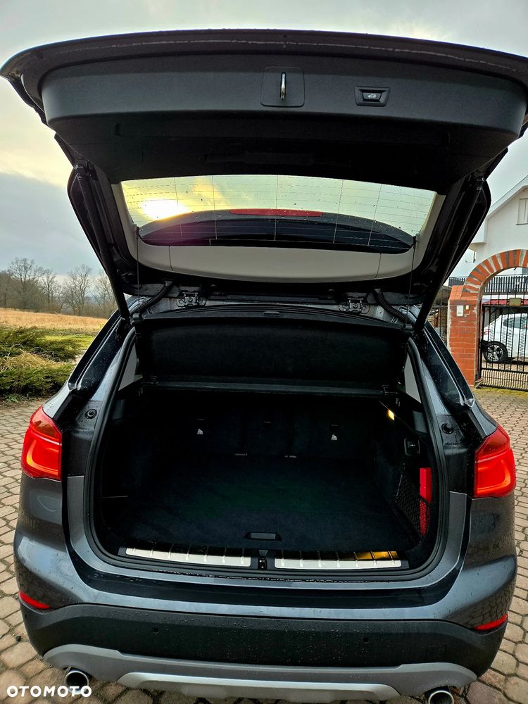 BMW X1 xDrive18d Sport Line - 9