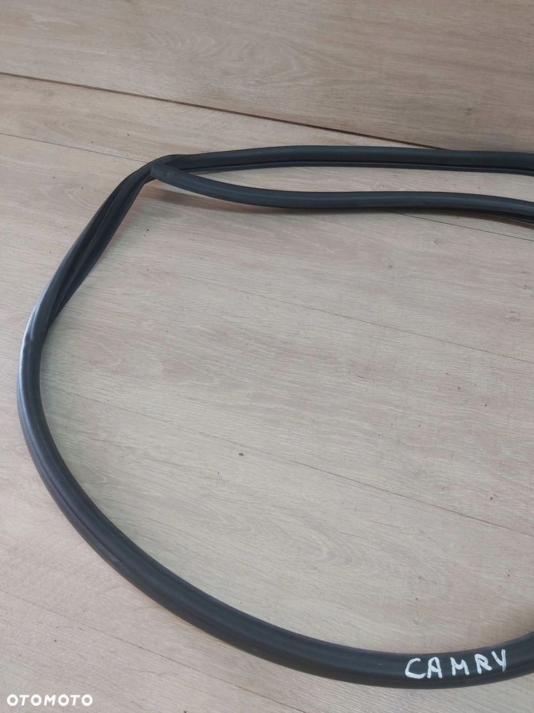 TOYOTA Camry VI XV40 uszczelka karoseryjna drzwi lewy przód 06-11r - 3