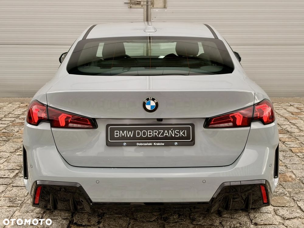 BMW Seria 2 220i mHEV - 5