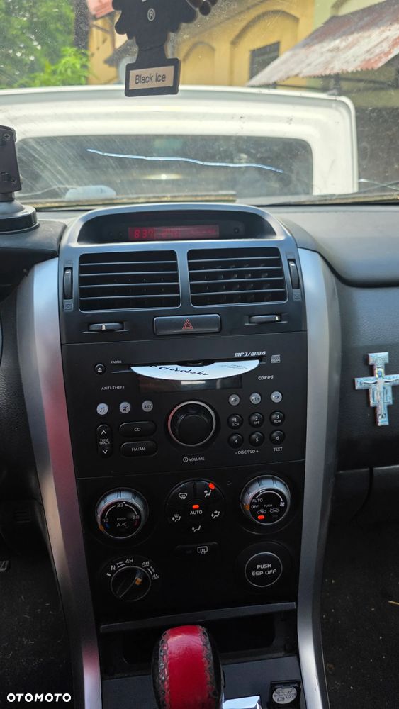 Suzuki Grand Vitara 1.9 DDiS Comfort - 8