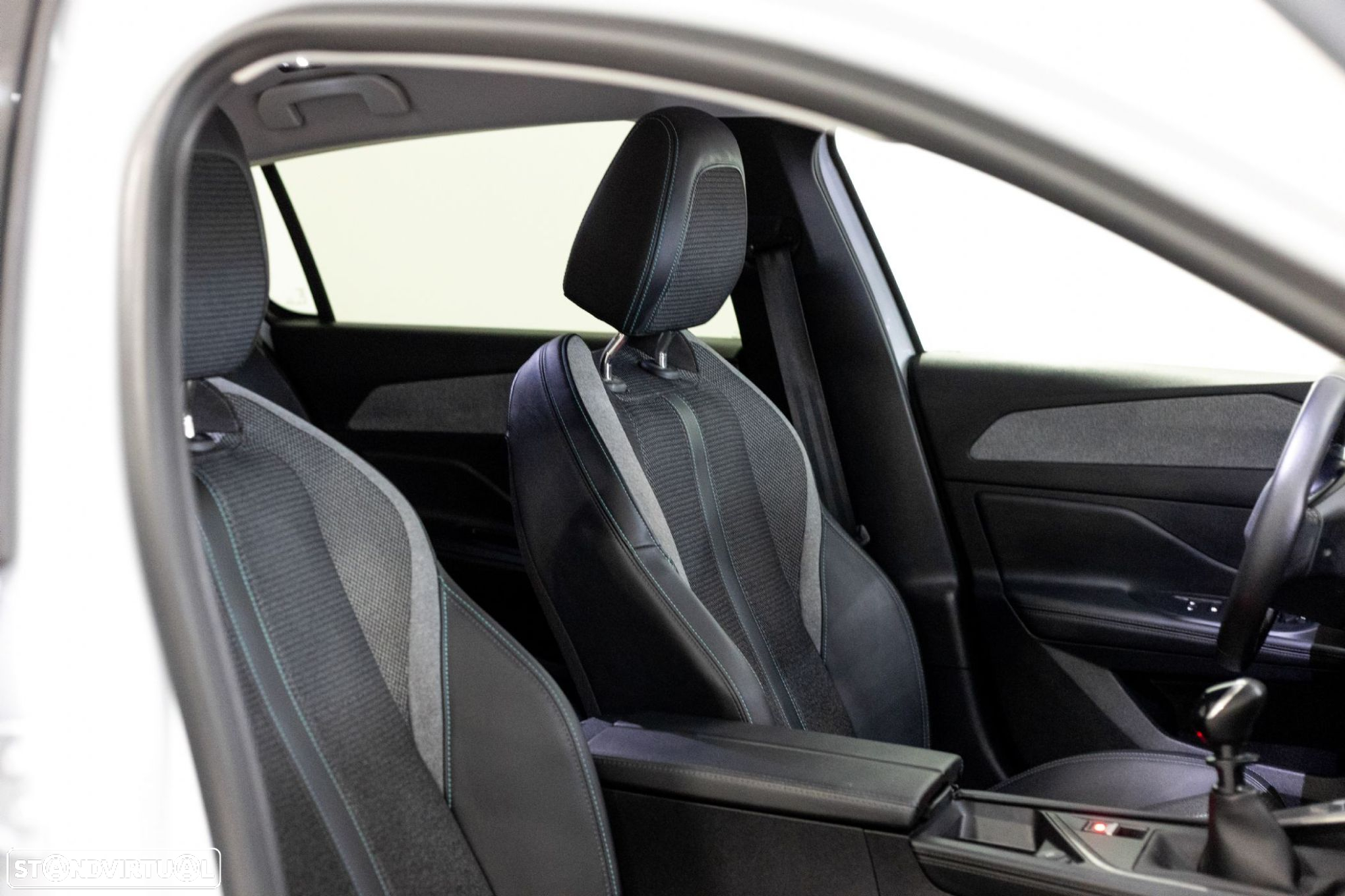 Peugeot 308 1.2 PureTech Allure Pack - 23