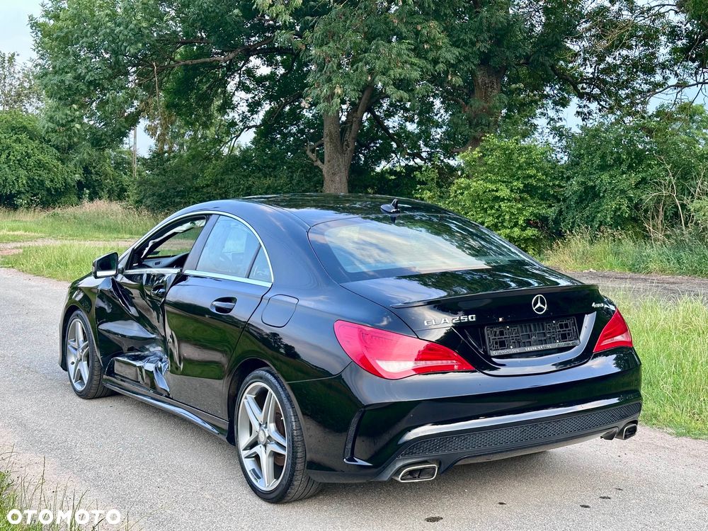 Mercedes-Benz CLA 250 4Matic 7G-DCT AMG Line - 9