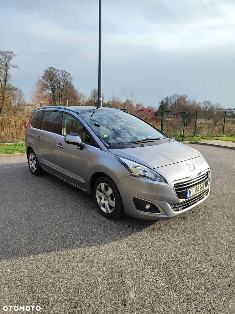 Peugeot 5008 - 3