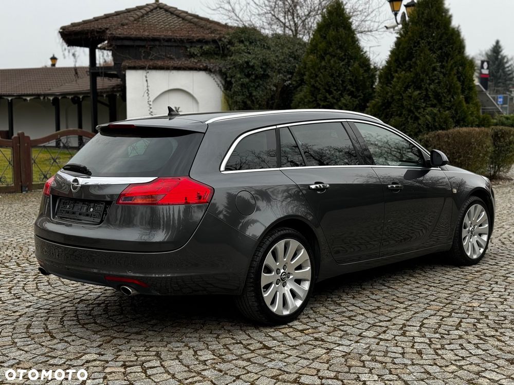 Opel Insignia 2.0 Turbo Sports Tourer 4x4 Automatik - 5